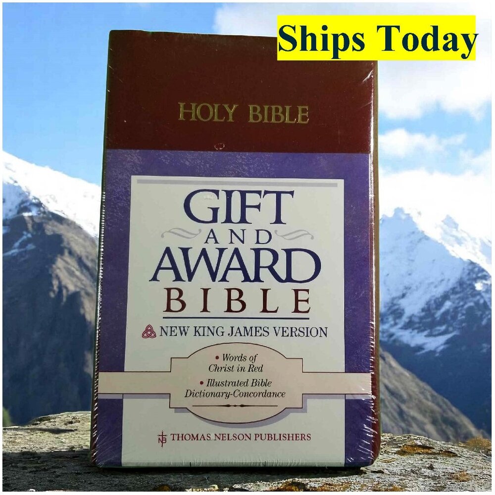 New King James Bible & Concordance & Maps Thomas Nelson Pub - Paperback - 14346